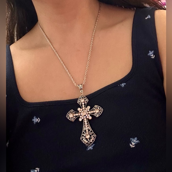 Victorian Goth Silver Statement Cross Necklace Big Large Crystals Brand New - Picture 4 of 16